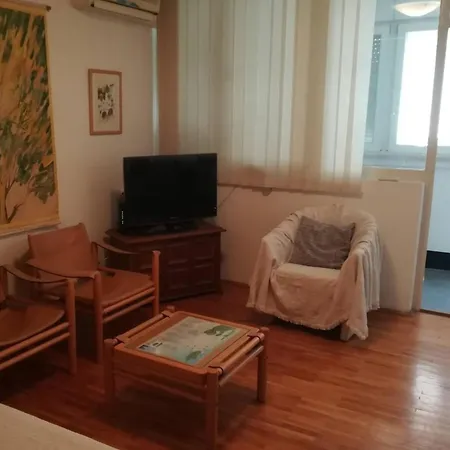 Friendly Well Located Family - Two Bedroom Apartman Split